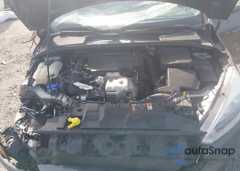 2015 Ford Focus Se z USA, uszkodzony, nr VIN 1FADP3FE1FL322452